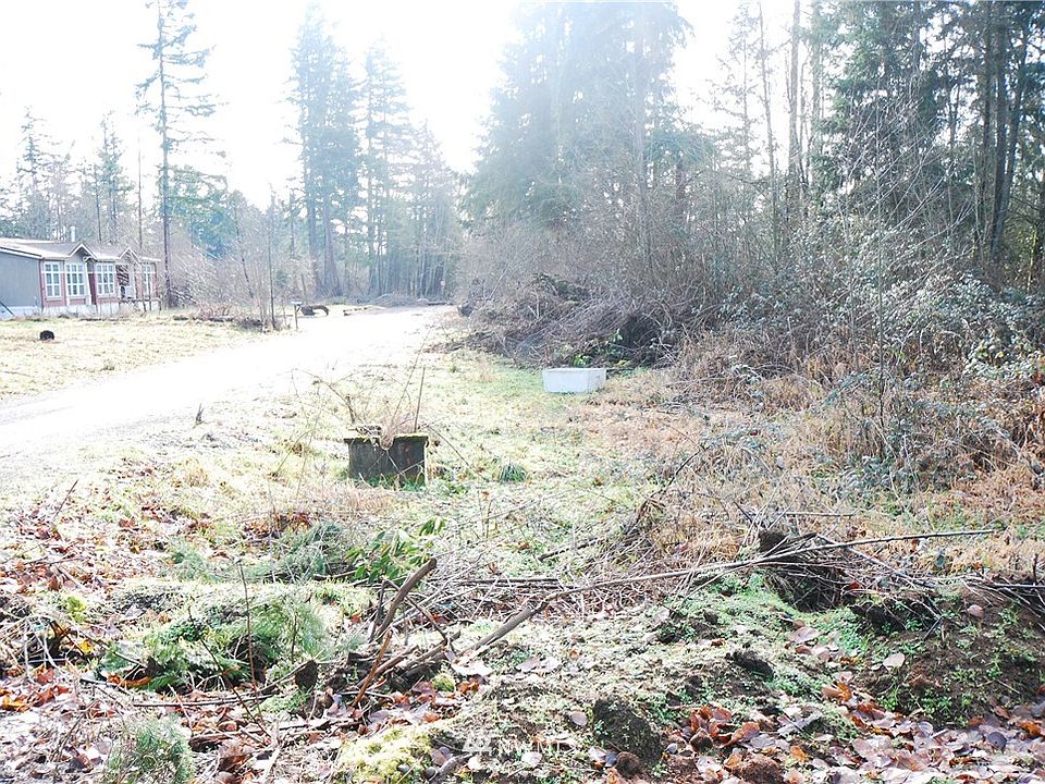 1st image of 0 40th Avenue E