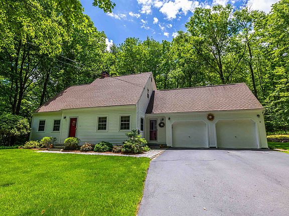 3rd image of 4 Briarwood Drive
