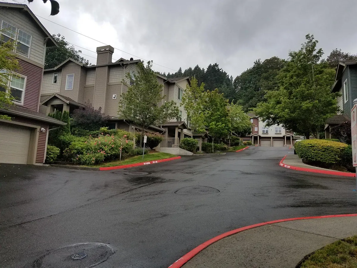 Photo 2 of 13 - 21507 42nd Ave S - Seatac, WA Building Photo - 21507 42nd Ave S