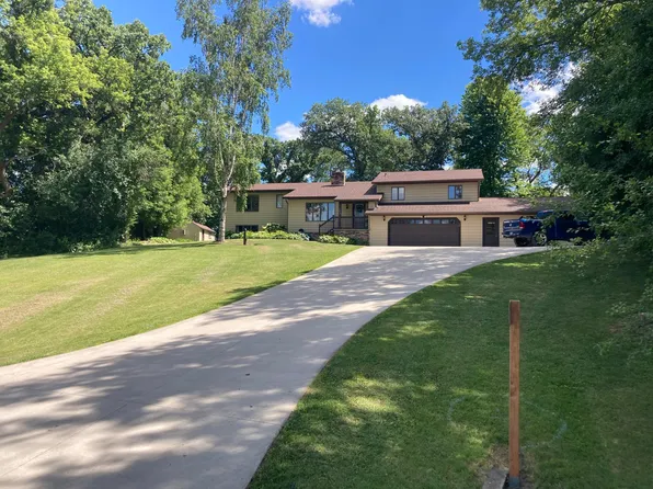 17910 Wedgewood Dr, Zumbrota, MN 55992