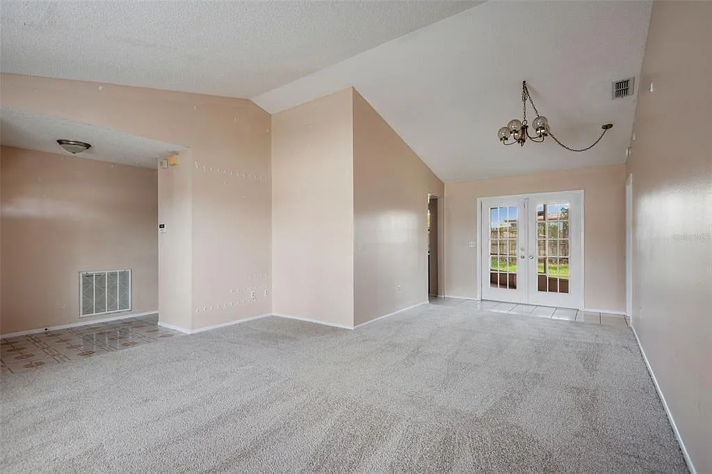 3 bed, 2.0 bath, 1608 sqft, $1,800 — Photo 3