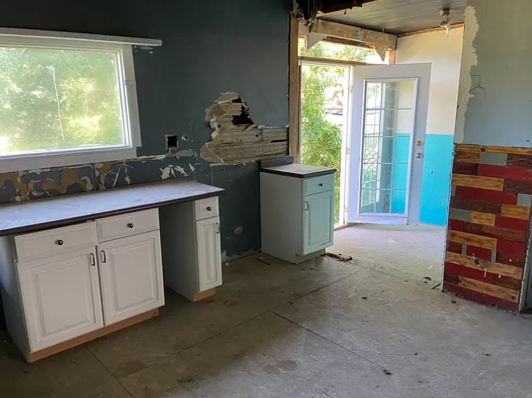 115 N Cherry St — Photo 18