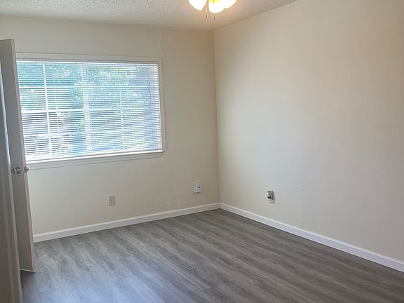 4th image of 5601 Manzanita Ave