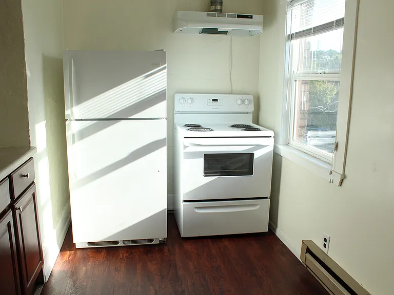 505 13th Ave #4 — Photo 9