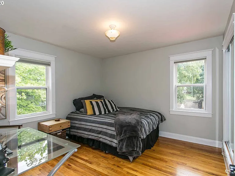 5106 SW Illinois St — Photo 13
