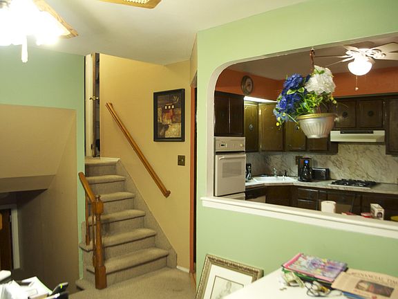 5th image of 7212 Bergen Ct
