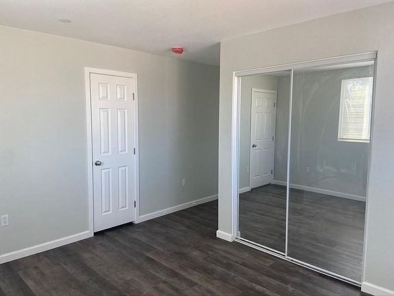 2nd image of 12600 S Figueroa St #2
