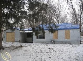 685 Pickard Rd, Temperance, MI 48182