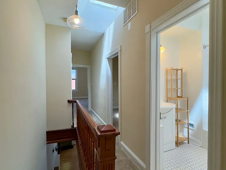 311 S East Ave — Photo 15