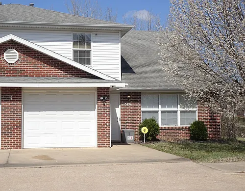 5552 E Pinehurst Ln #1 Photo 1
