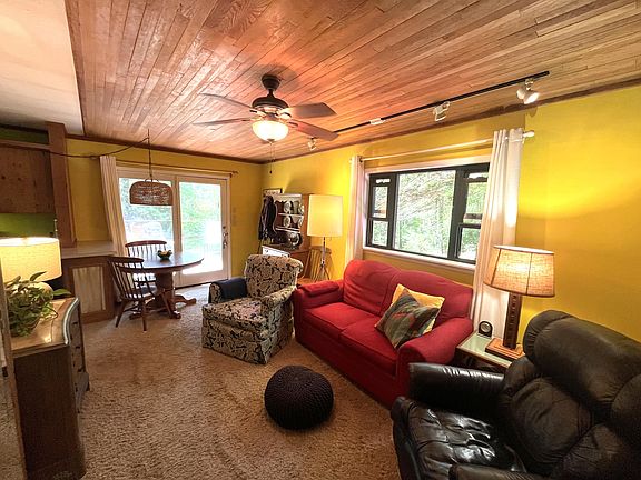 5th image of 2092 Coleman Cliff Rd