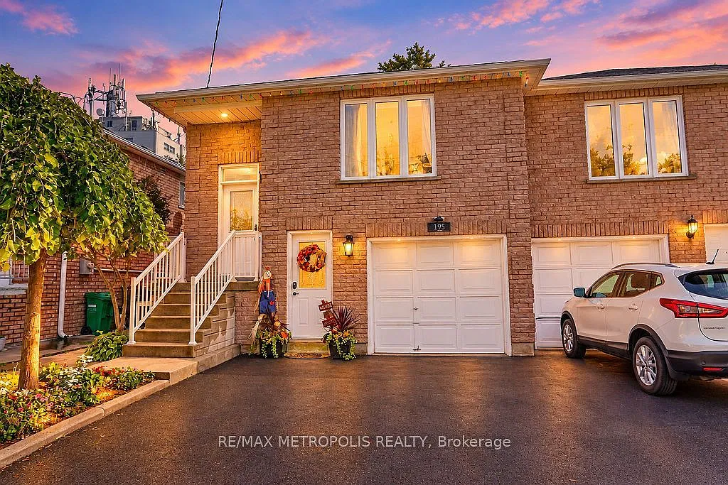 3 bed, $2,800 — Photo 1