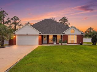 1025 Ten Lake Dr, Defuniak Springs, FL 32433