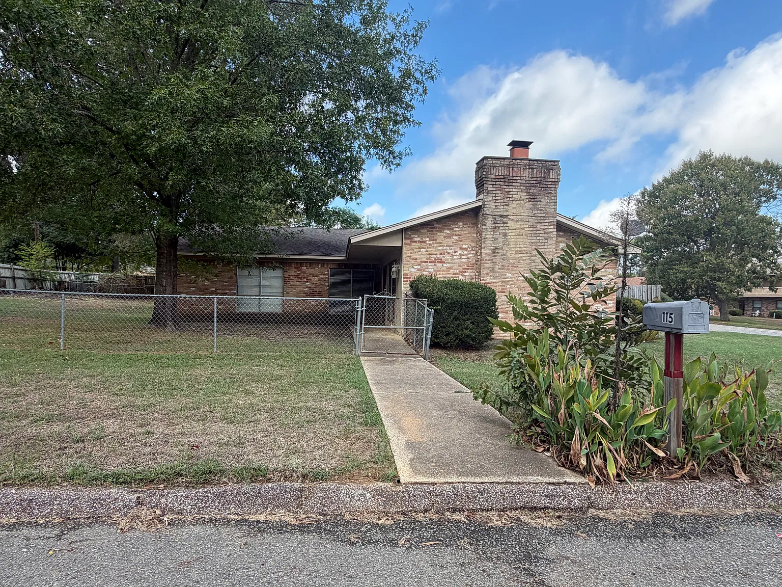 3 bed, 1692 sqft, $1,595 — Photo 4