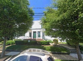 494 S Ocean Ave APT 1H, Freeport, NY 11520