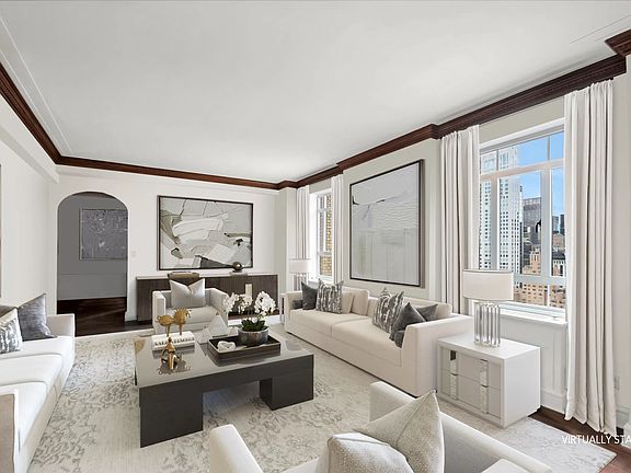 3rd image of 25 Central Park W APT 31J