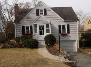 11 Long Hill Ln, Chatham, NJ 07928