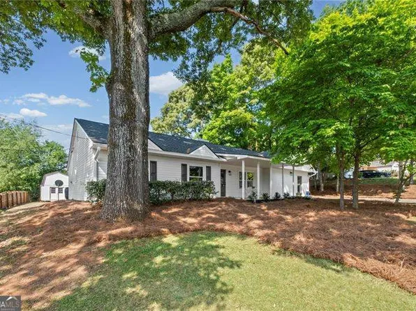 213 Colemans Bluff Dr, Woodstock, GA 30188
