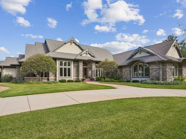 1771-1 Golf Course Blvd, Independence, IA 50644