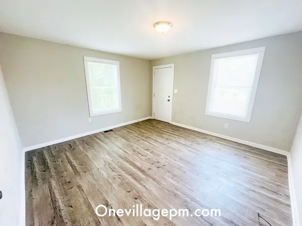 905 Harris St, Burlington, NC 27217