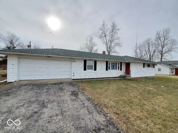 203 W Walnut St, Farmland, IN 47340