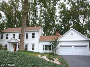9613 Cinnamon Creek Dr, Vienna, VA 22182