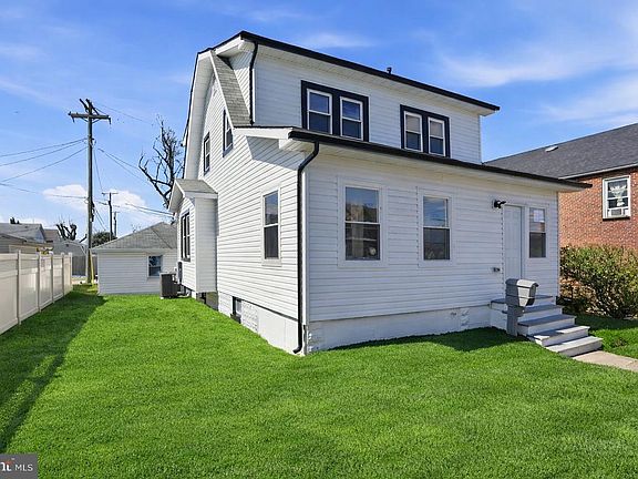 3rd image of 1802 Portship Rd