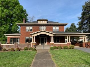 706 1st Ave S, Conover, NC 28613