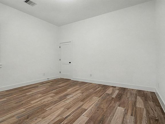5th image of 4917 Pleasure Lake Ln