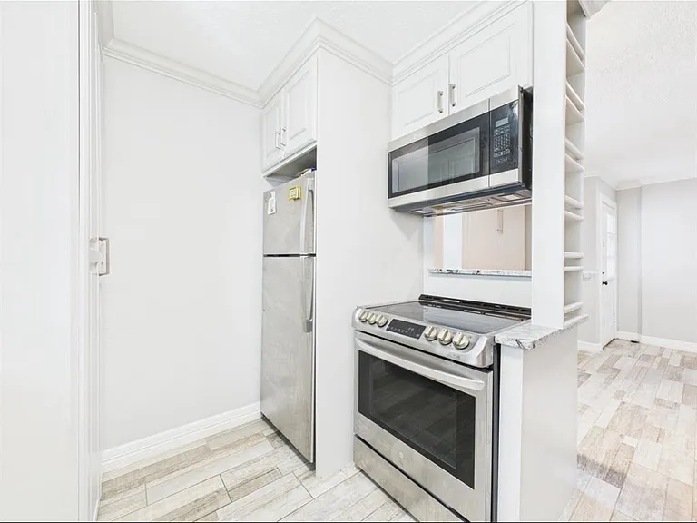 810 Milwaukee St #STUDIO — Photo 7