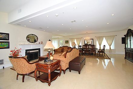 3rd image of 91 Westwood Cir