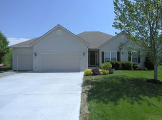 10311 N Virginia Ave, Kansas City, MO 64155