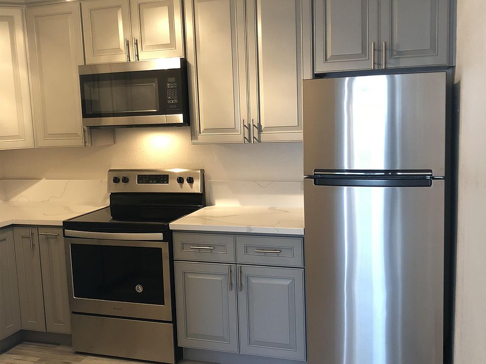 1st image of 620 5th St APT 07