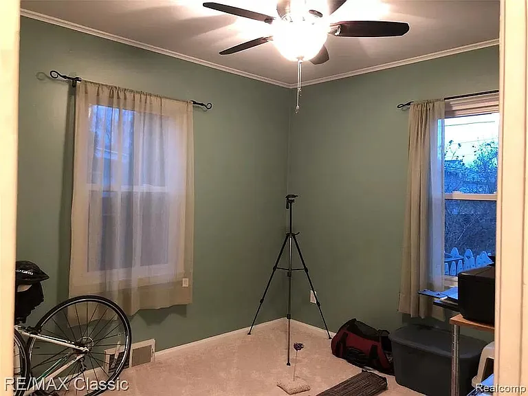 2904 Wolcott St — Photo 15