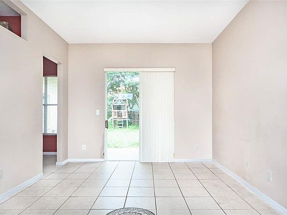 3rd image of 13132 Loblolly Ln