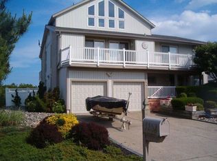 5204 Ocean Dr S, Brigantine, NJ 08203