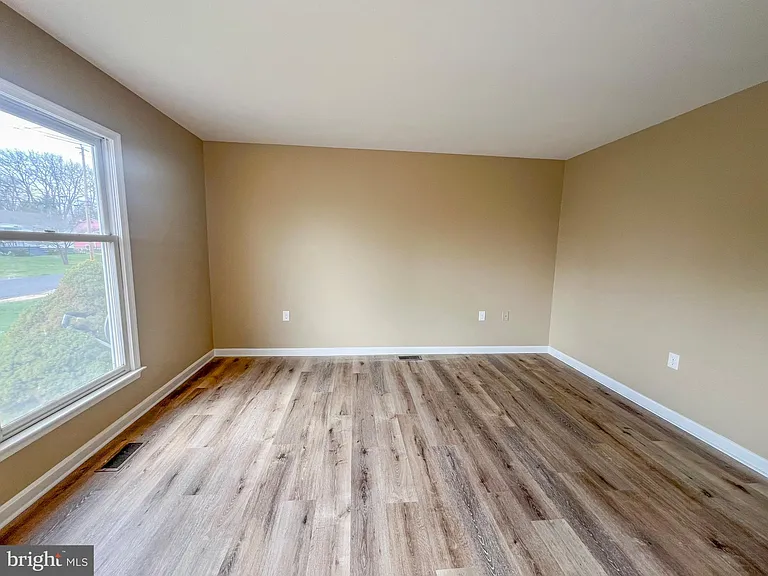 26 Byrd Ave — Photo 24