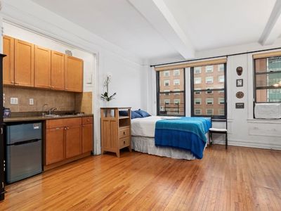 457 W 57th St #1410, New York, NY, 10019