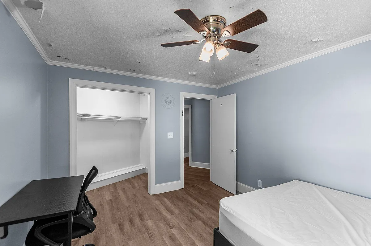 Building Photo - N Sylvan Dr