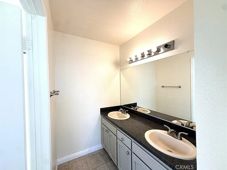 6690 Acacia Ct — Photo 13