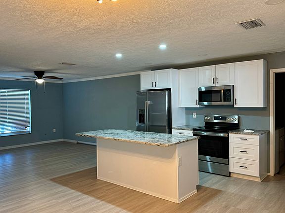 Large open kitchen and island