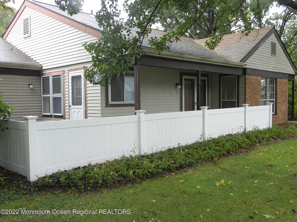 1st image of 704 Liverpool Circle #C