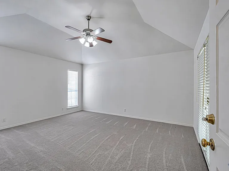 5504 Kingston Dr — Photo 38
