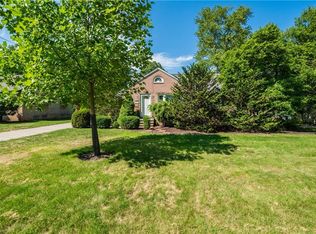 24024 Westwood Rd, Westlake, OH