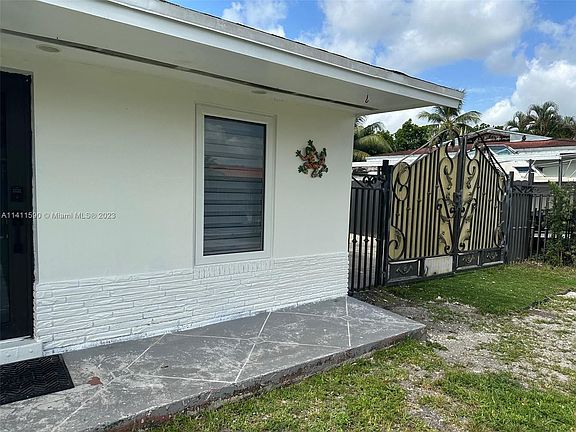 3rd image of 4470 NW 201st St