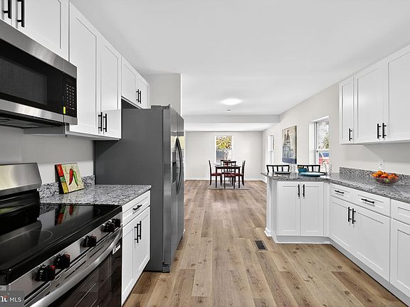 3rd image of 4508 Yates Rd