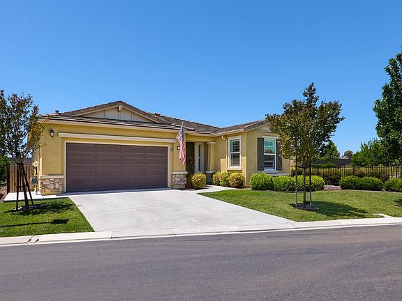 2nd image of 267 Longspur Drive
