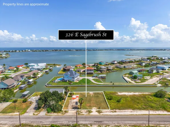 326 E Sagebrush St, Rockport, TX 78382