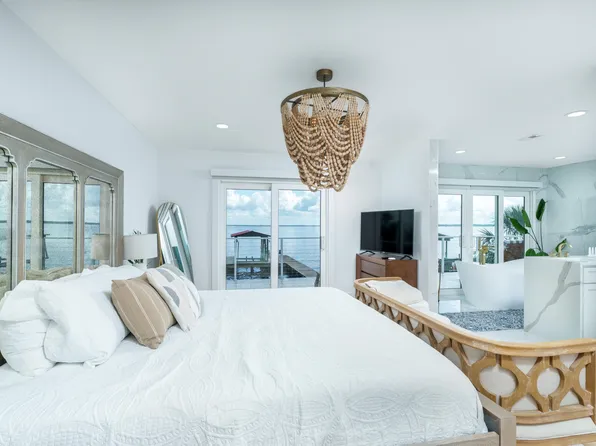 353 Bay Circle Dr, Santa Rosa Beach, FL 32459