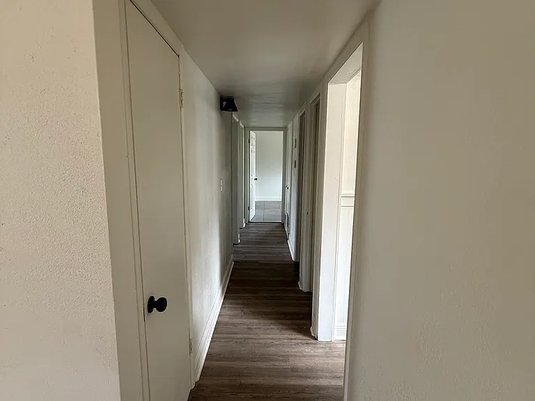 2916 Williams Ave — Photo 12